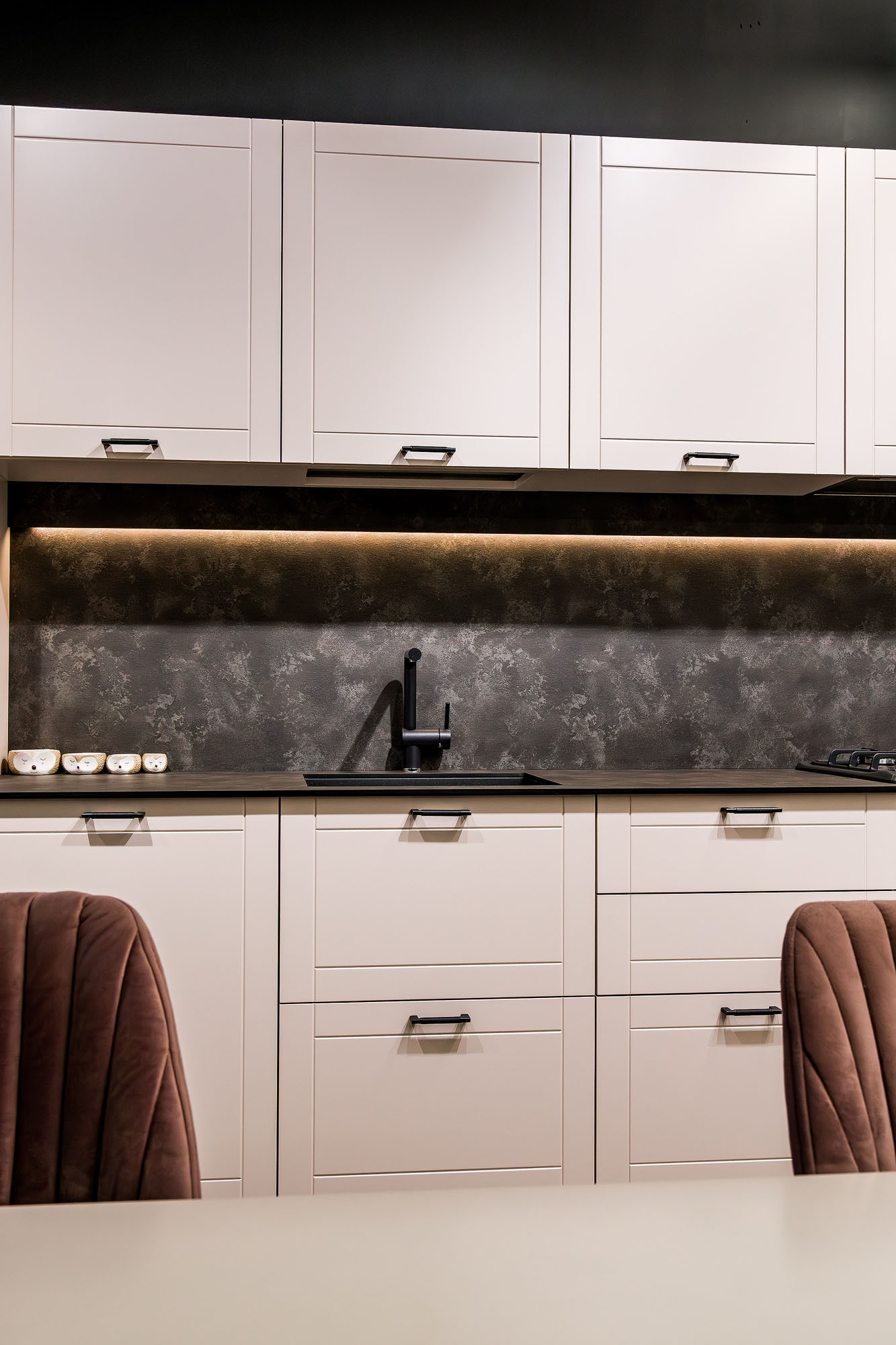 Bucătărie clasică de lux, la lichidare de stoc, cu reducere specială și preț avantajos