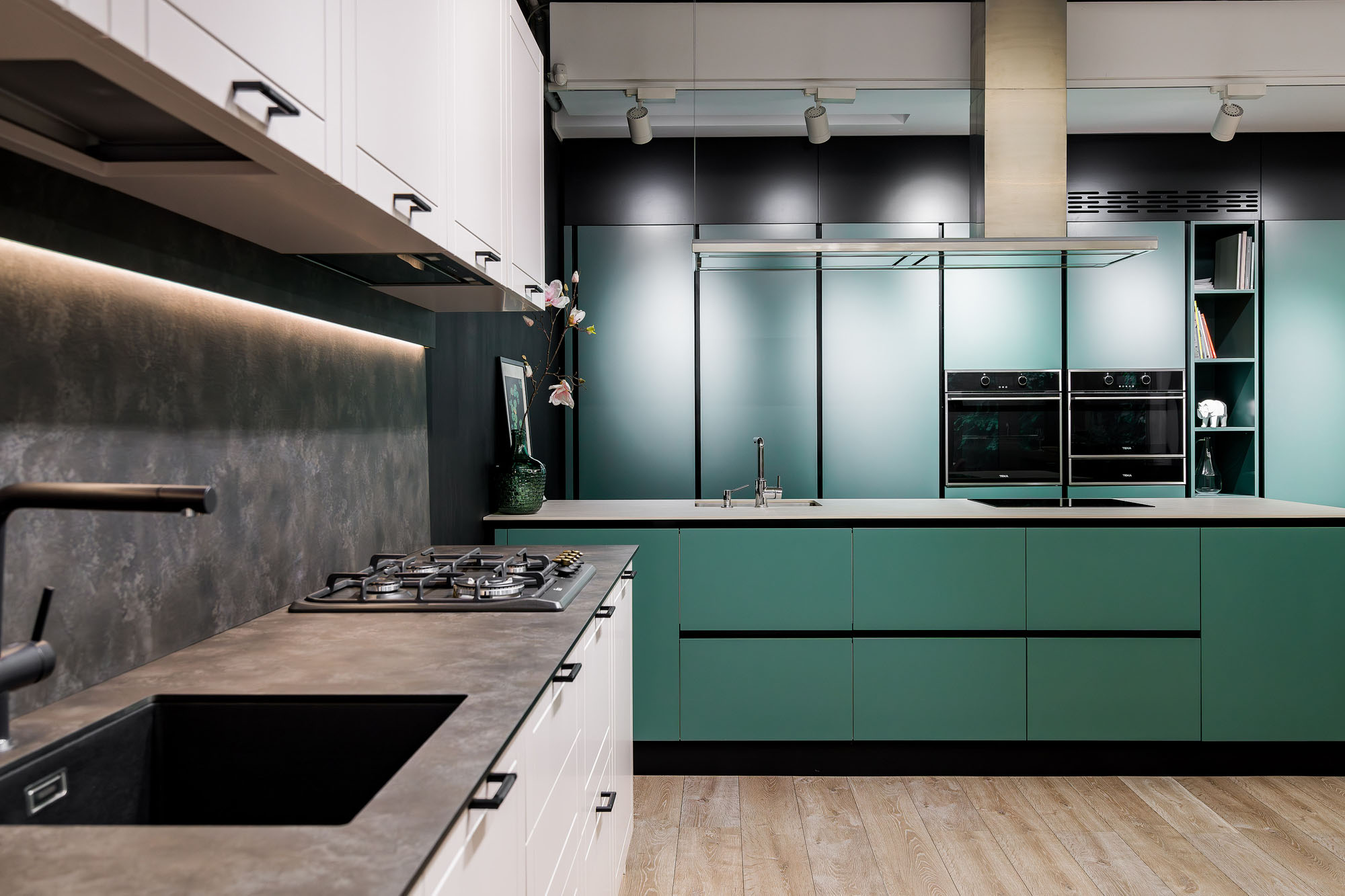 Insulă de bucătărie verde nordic