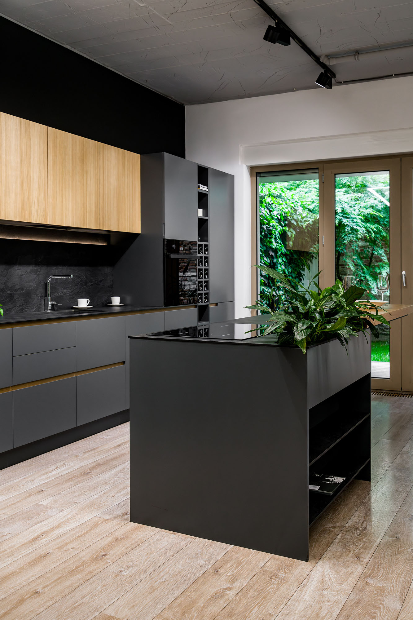 Insula bucatarie moderna de lux – Lichidare de stoc Showroom