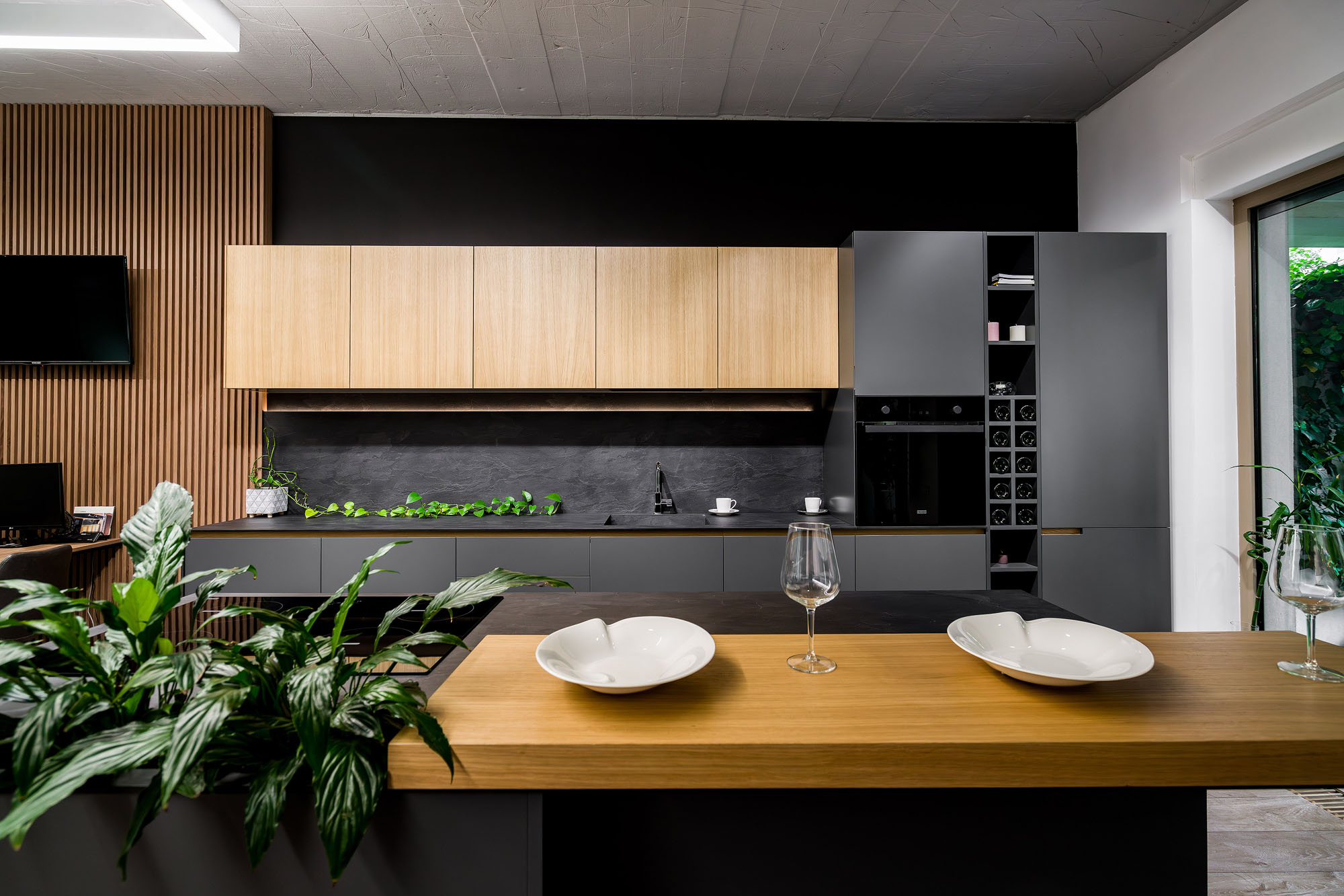 Bucătărie modernă la preț promoțional, reducere de sezon, lichidare de stoc mobilă premium