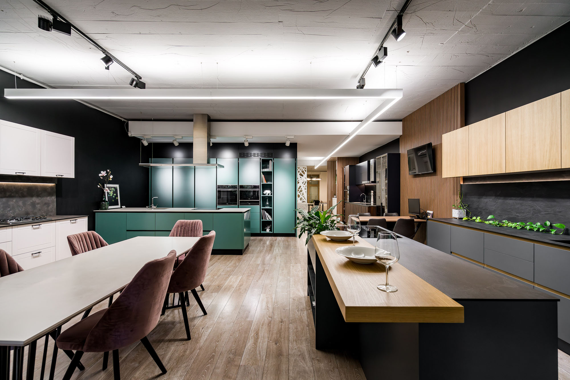 Insula bucatarie moderna de lux – Lichidare de stoc Showroom